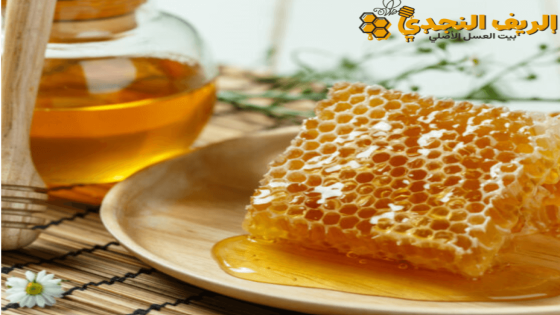 فوائد شمع النحل وأقراص العسل الذهبية